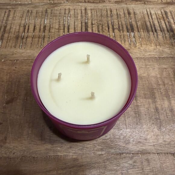 White Barn Bath & Body Works 3-Wick Candle Black Cherry Merlot 14.5 oz - Picture 5 of 6